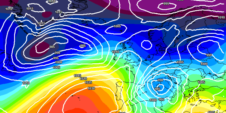 La situazione vista dal modello europeo ECMWF alle ore 13:00 di Sabato 14 Febbraio. Sull Abruzzo, possibilità di rovesci a volte più organizzate, a volte più sparsi in un contesto depressionario tuttavia molto basso e temperature non fredde se vogliamo