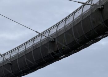 Ponte del Mare urtato dal natante, oggi l’ispezione per valutare l’entità del danno