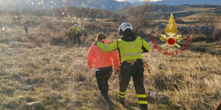 Terrore durante l’escursione, due ragazze si perdono: salvate con l’elicottero Drago