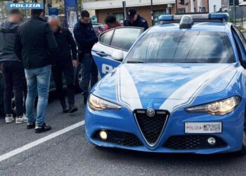 Rapina in pieno giorno a Montesilvano, 32enne fermato dalla polizia subito dopo la fuga