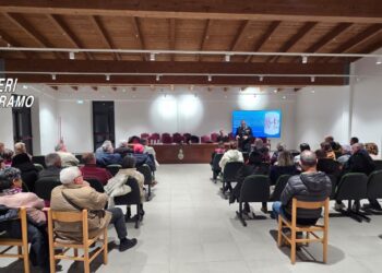 I carabinieri in prima linee per prevenire le truffe agli anziani: incontri e vademecum