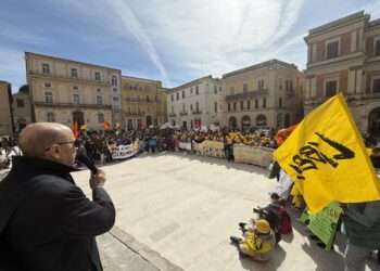 “La memoria genera impegno”: il corteo in ricordo delle vittime delle mafie a Chieti