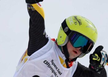 Ovindoli 2026 si illumina: il viaggio della Torcia termina inaugurando i giochi nazionali invernali Special Olympics