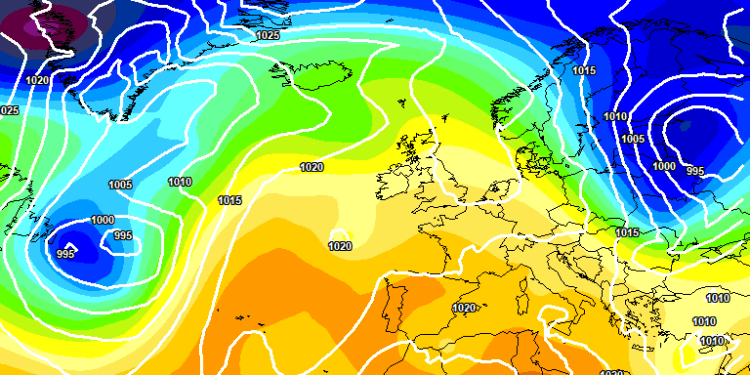 Secondo il modello europeo ECMWF, la giornata di Domenica 26 aprile, si presenterà con un cielo poco nuvoloso e con delle temperature oltre le medie del periodo in essere