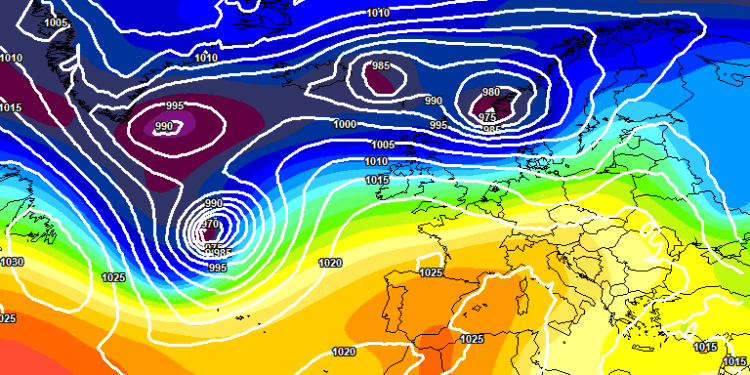 Ecco la situazione a 500 hpa secondo il modello europeo ECMWF prevista per le ore 14:00 di Domenica 5 aprile, giorno di Pasqua. Sull Abruzzo, condizioni di cielo poco nuvoloso salvo qualche addensamento pomeridiano