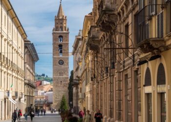 Discarica di Notaresco, associazioni all’attacco: «Procedure viziate e acque sotterranee contaminate»