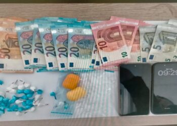 Trenta dosi di cocaina nascoste nelle mutande, arrestato spacciatore