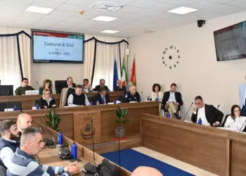 Frana di Silvi, il consiglio straordinario fa il punto su sfollati e scuole
