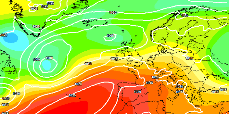 In figura la situazione vista dal modello europeo ECMWF per le ore 14:00 di Domenica 31 Maggio. In Abruzzo poco nuvoloso al mattino, mentre dei possibili temporali potranno trovare spazio nel corso delle ore pomeridiane