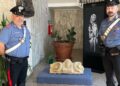 Tesoro sacro ritrovato: i carabinieri restituiscono dopo anni il fregio rubato alla Chiesa del Crocifisso