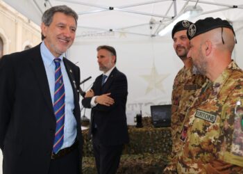Migliaia di persone all’Aquila per festeggiare l’Esercito nel 165esimo anniversario della fondazione