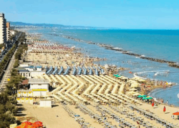 Pescara accende l’estate: svelato il programma degli eventi. Grande atteso Tommaso Paradiso