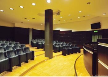 Intelligenza artificiale, informazione e deontologia: a Pescara il confronto sulle nuove sfide della comunicazione pubblica