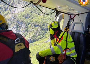 Escursionista si perde e precipita in un fosso a Zompo Lo Schioppo: salvato dal soccorso alpino