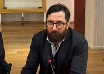 Sindaco Matteo Perazzetti: Dichiarazioni sulla crescita del livello di reddito medio nella provincia di Pescara