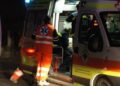 Personale sanitario ancora nel mirino: medici e infermieri picchiati in una piazza durante intervento