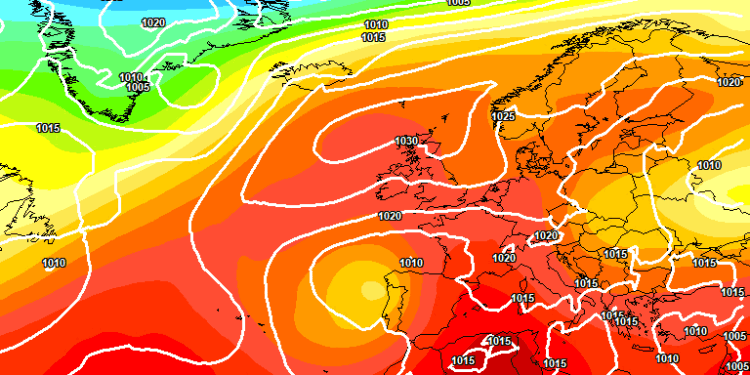 Ecco la situazione proposta dal modello europeo ECMWF per le ore 14:00 di Domenica 12 Luglio. Sulla nostra regione avremo condizioni di tempo bello al mattino, ma con dei possibili temporali tra il pomeriggio e la serata
