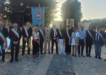 Tagliacozzo rende omaggio agli eroi del mare: Giovagnorio alla commemorazione dei caduti della Valle Subequana