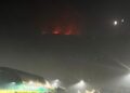 Incendio sul Salviano, le fiamme lambiscono la Lfoundry: sulla città cade fuliggine. All’alba arrivano i Canadair