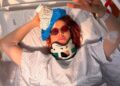 Noemi cade dal palco in Abruzzo, dall’ospedale rassicura i fan: grande paura ma sto meglio