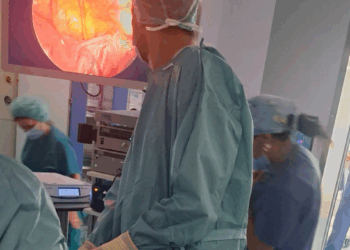 Chirurgia record a Pescara: eseguita prima isterectomia con la realtà virtuale e senza anestesia generale