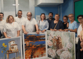 “Flowers – L’arte che cura”: 18 quadri in dono all’Ostetricia del “Mazzini” di Teramo