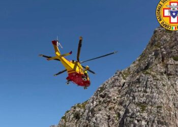 Traumi e disidratazione, salvati tre escursionisti: giornata di lavoro intenso per il Soccorso Alpino in Abruzzo