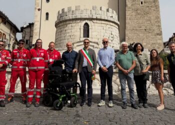 Opi abbatte le barriere: arriva Dorotea, la carrozzina che rende il borgo accessibile a tutti