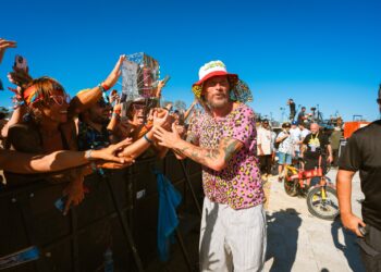 Jovanotti approda a Montesilvano: oggi l’Arca di Loré fa tappa alla Music Arena, ospite Morandi