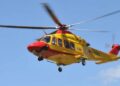 Rocca di Cambio, volontario assalito dalle vespe durante la bonifica dell’incendio: arriva l’elisoccorso