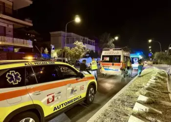 Abuso di alcol fuori dalla discoteca, minorenni intossicati a Pescara