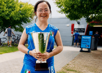 Oro mondiale per Mariacamilla Niola: l’Abruzzo festeggia la sua campionessa di Para-hockey