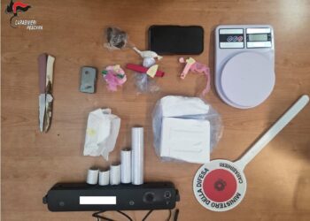 Cocaina e marijuana in casa: scatta l’arresto per un 23enne