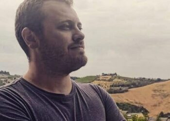 Giovane papà muore a 35 anni due giorni dopo la nascita del figlio: addio a Gianfilippo Monti