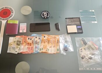 Operazione della Polizia Municipale a Preturo: sequestrate 39 dosi di cocaina