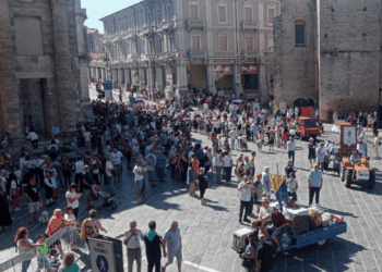 Tra folklore e devozione: Lanciano celebra il Dono tra sfilate e balli tradizionali