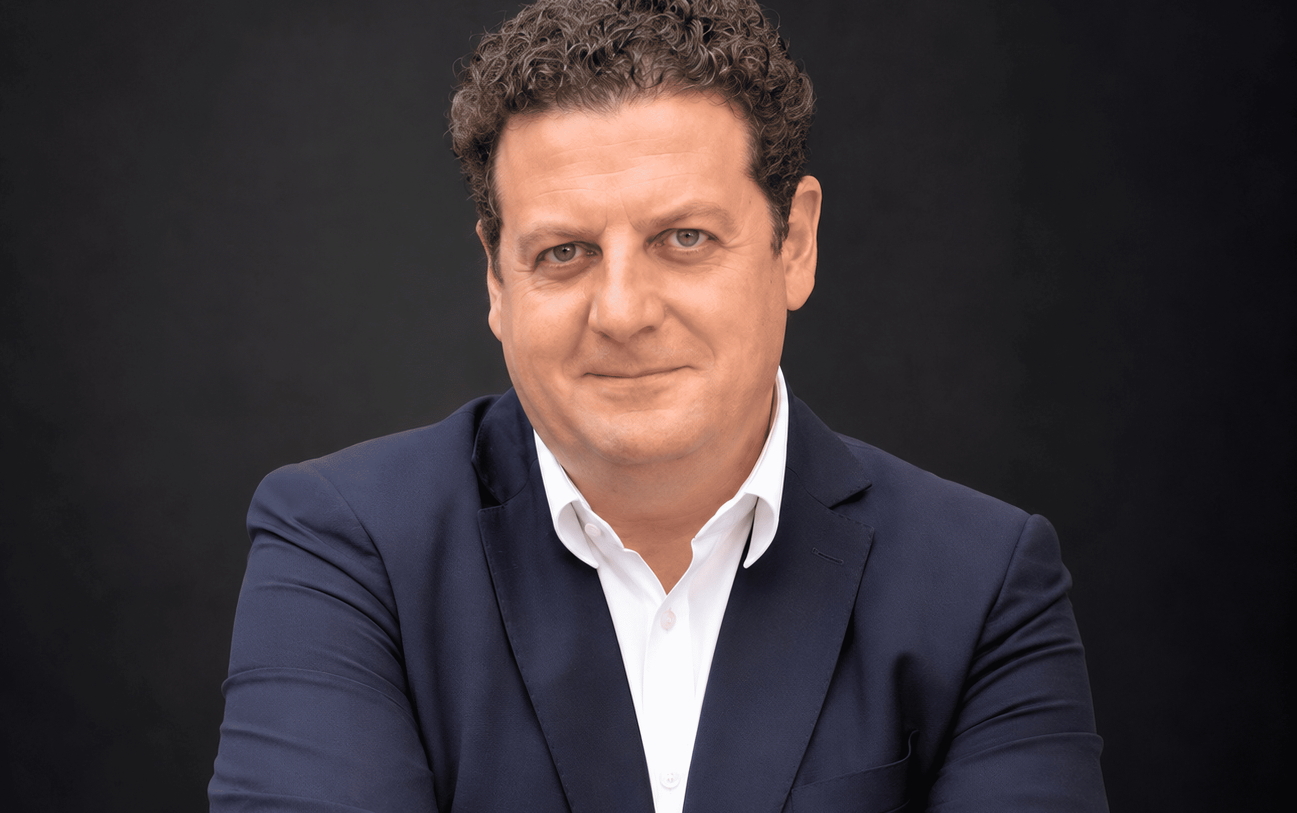 Chieti, Federico Del Monaco presenta “Symmetria”: quando l’ordine diventa inquietudine