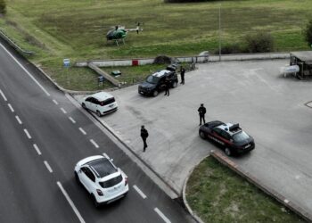 Blitz dei Carabinieri nella Marsica, controlli a tappeto con l’elicottero: cocaina sequestrata e denunce