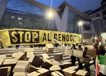 In 700 a Pescara per Gaza: “sfondiamo il muro d’indifferenza. Stop al genocidio”