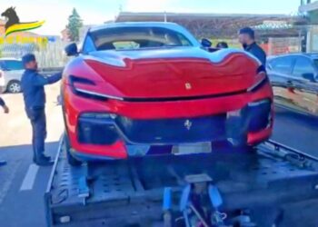 Red Gold, dissequestrati Ferrari Purosangue, Audi RS6, Rolex e gioielli a Pacilli